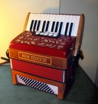 Main Squeeze accordion.jpg